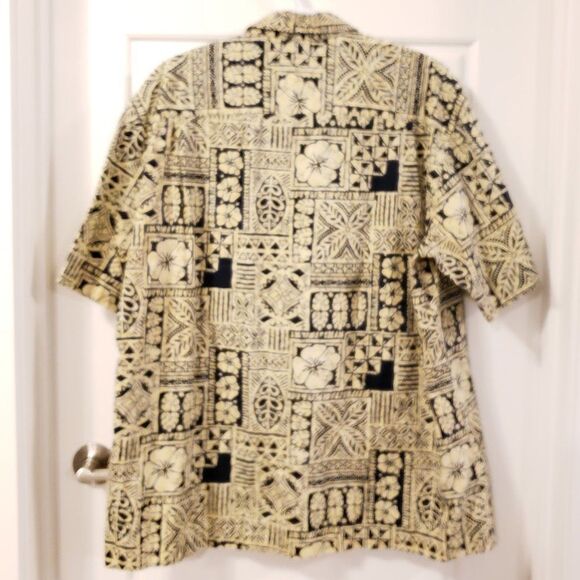 Royal Creation Mens Beige Navy Blue Flowered Short Sleeve Pocket Hawaiian Shirt - Picture 3 of 9